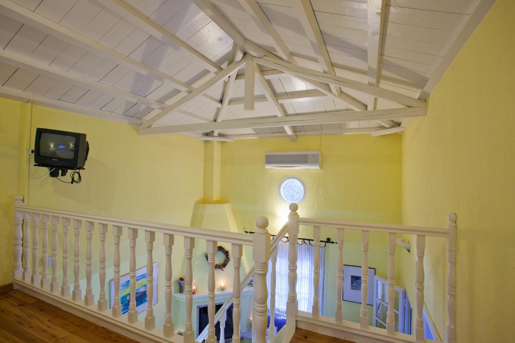 Aretousa Studios & Apartments スコペロス エクステリア 写真